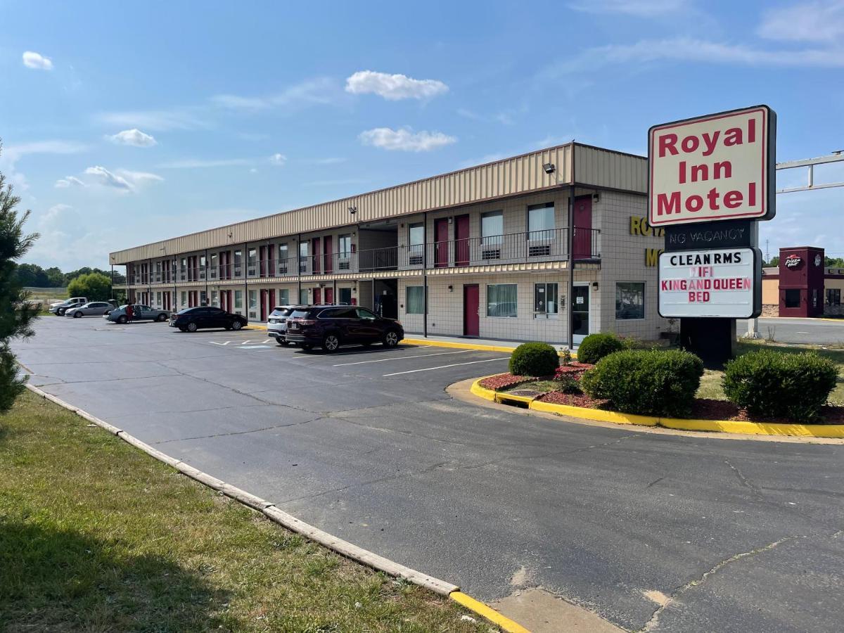 Royal Inn Motel เฟรเดอริกส์เบิร์ก ภายนอก รูปภาพ